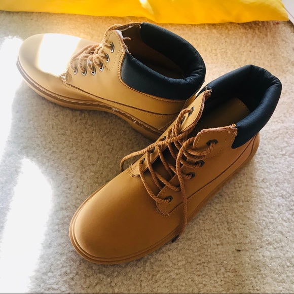 Chukka Boots - Picture 2 of 7